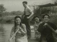 Spring in a Small Town (Xiao cheng zhi chun) (1948)